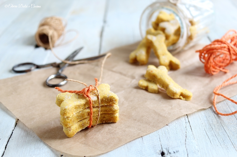 Biscotti per cani fatti in casa