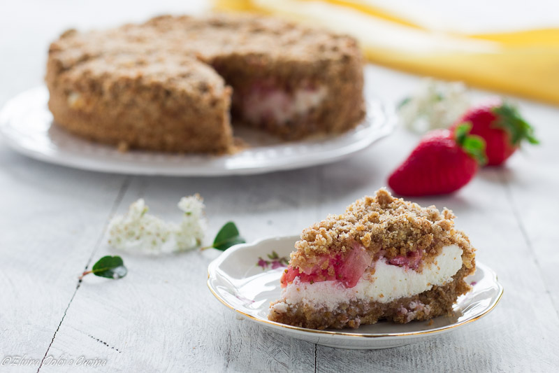 sbriciolata integrale ricotta e fragole