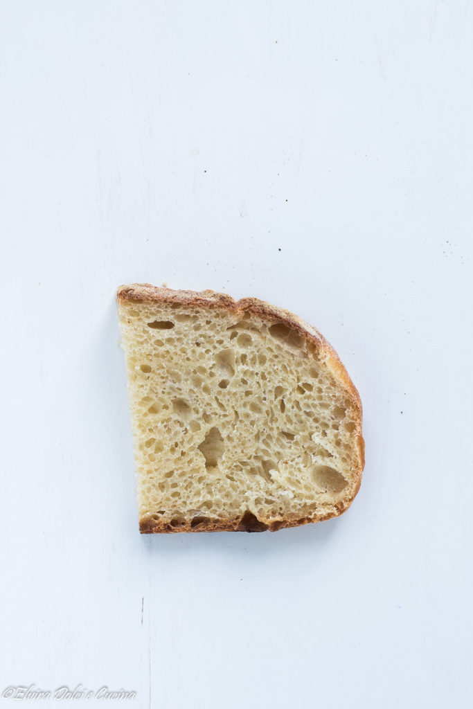 Pane fatto in casa con licoli ricetta semplice