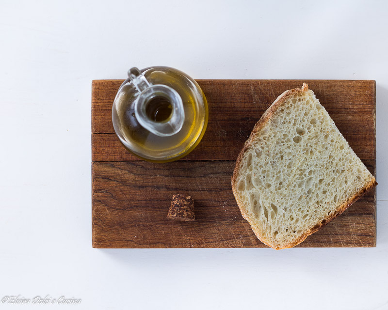Pane fatto in casa con licoli ricetta semplice