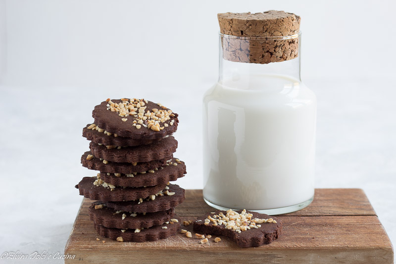 Biscotti cacao e nocciole senza glutine