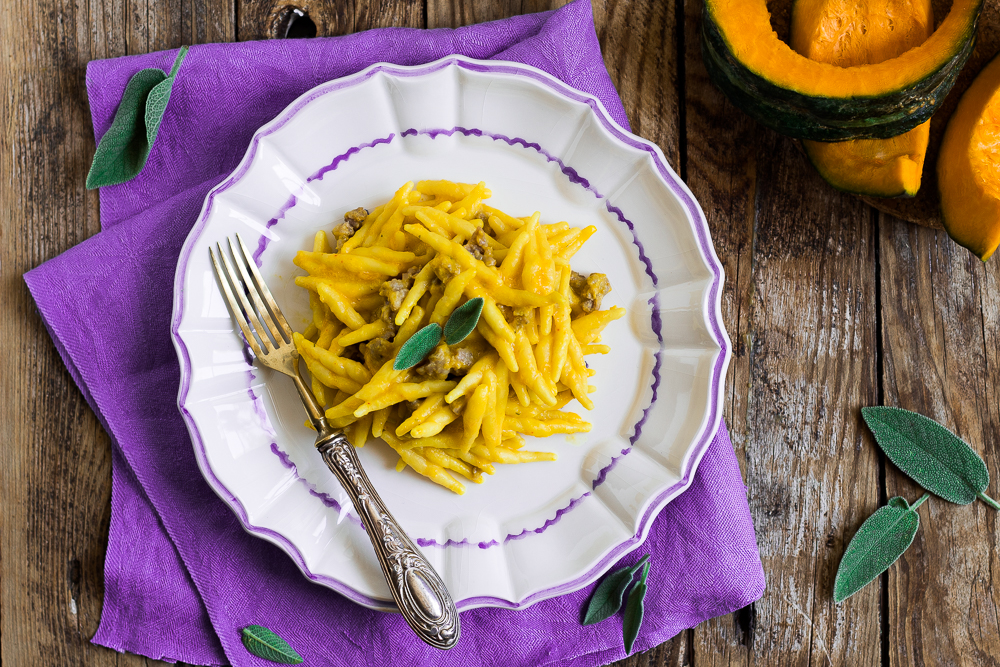 Trofie cremose zucca e salsiccia